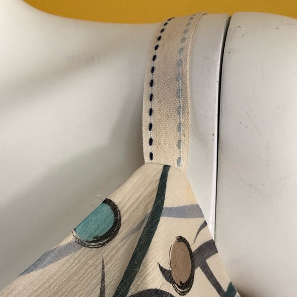 BCBGmaxazria Silk Dress 👗 with a 🎀 - Picture 3 of 13